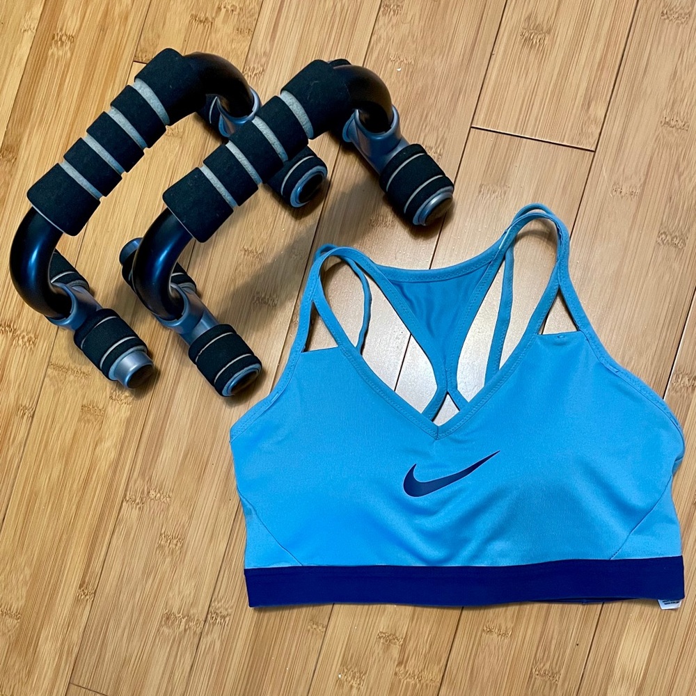 Like New✨ Nike Cage Back Sports Bra